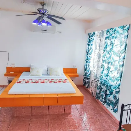 La Casa Alemanya Apartment Moalboal Room photo