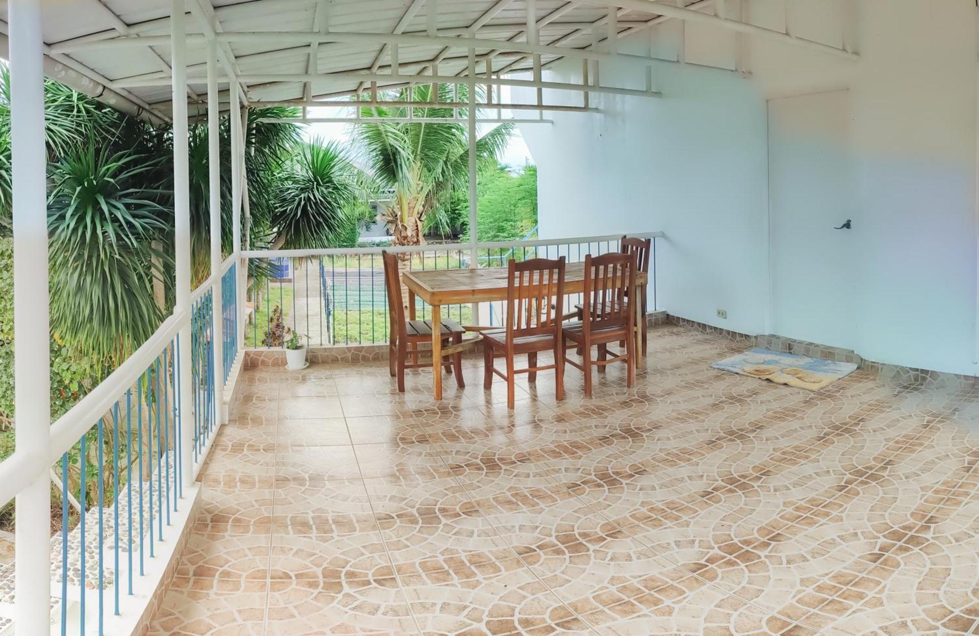 La Casa Alemanya Moalboal