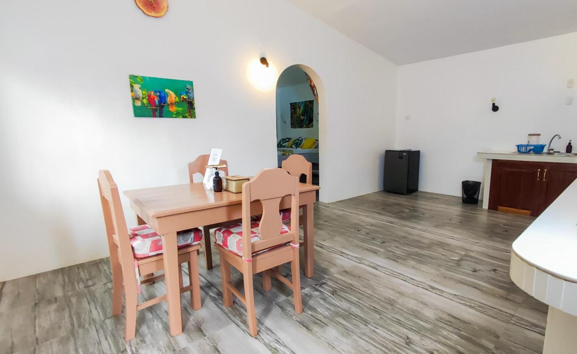 La Casa Alemanya Apartment Moalboal